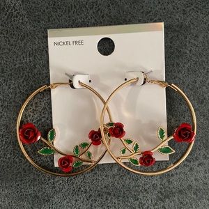 NWT GOLD ROSES EARRINGS